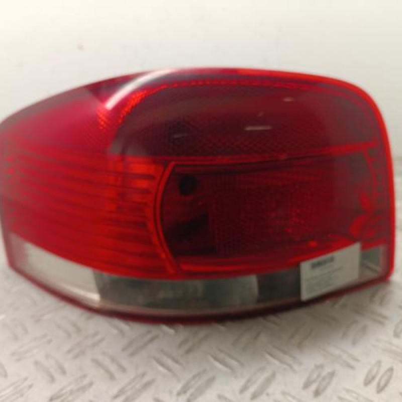 Feu arriere principal gauche (feux) AUDI A3 2 Feu arriere principal gauche (feux) AUDI A3 2