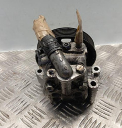 Pompe de direction FORD MONDEO 3 Photo n°4