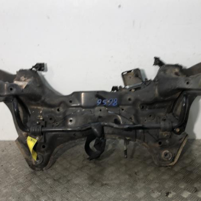 Berceau avant KIA CARENS 4 Berceau avant KIA CARENS 4