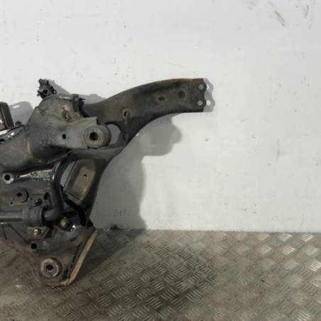 Berceau avant KIA CARENS 4