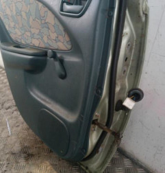 Porte arriere gauche TOYOTA AVENSIS 1 Photo n°6