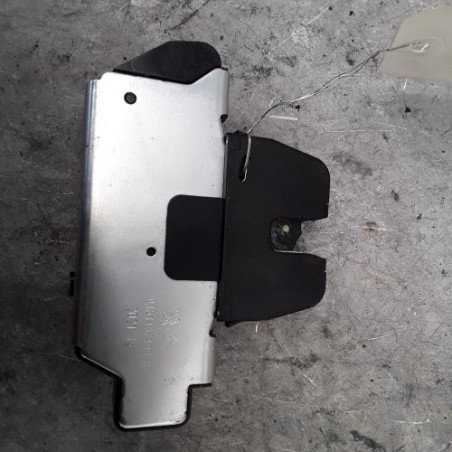 Serrure de hayon PEUGEOT 2008 2