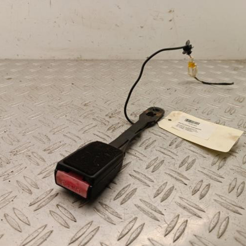Attache ceinture avant gauche PEUGEOT 307