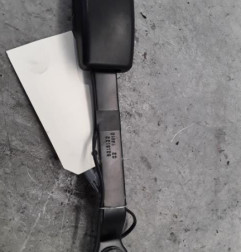 Attache ceinture avant gauche RENAULT CLIO 4 Photo n°1