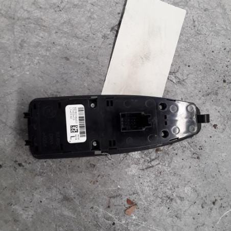 Interrupteur de leve vitre avant gauche BMW SERIE 1 F20