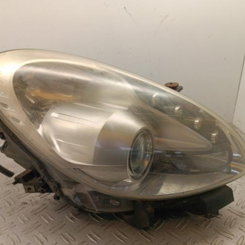 Optique avant principal droit (feux)(phare) ALFA ROMEO GIULIETTA 2