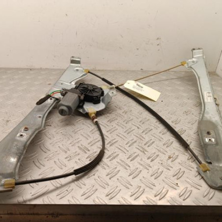 Leve vitre electrique avant droit RENAULT CLIO 3 Photo n°1