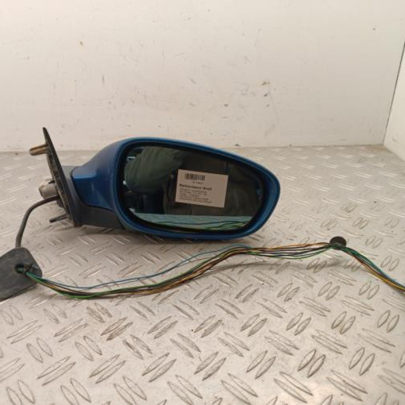 Retroviseur droit PEUGEOT 607