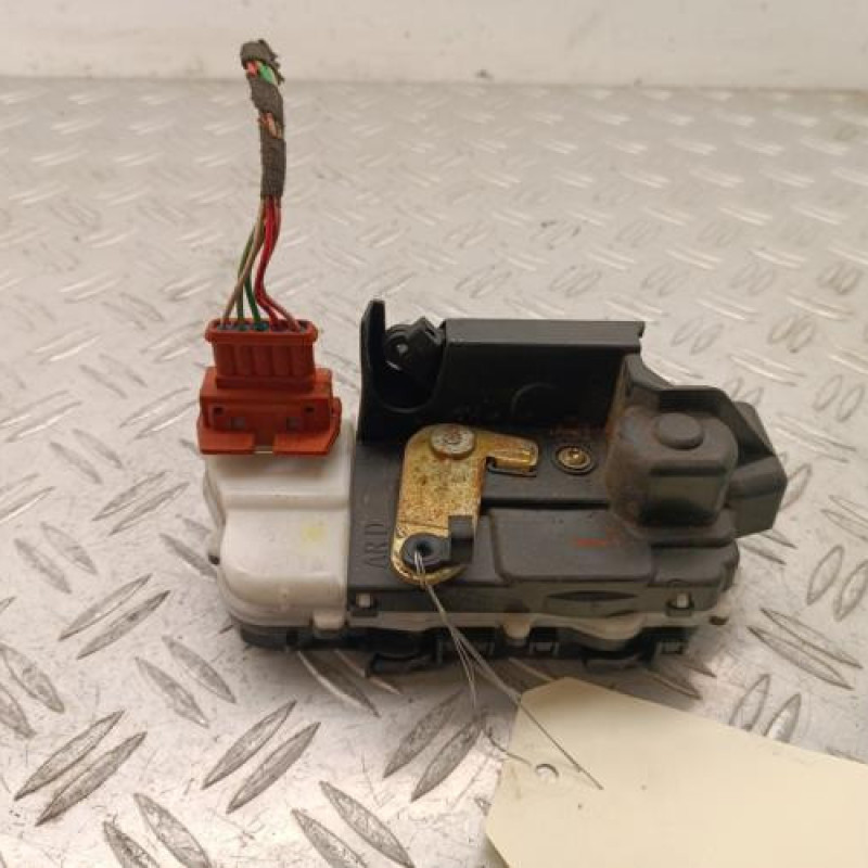 Serrure arriere droit PEUGEOT 607 Serrure arriere droit PEUGEOT 607