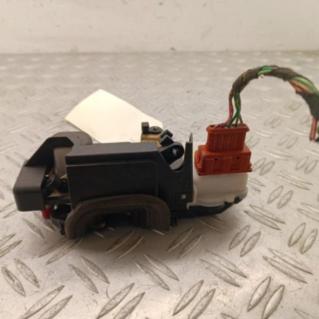 Serrure arriere droit PEUGEOT 607