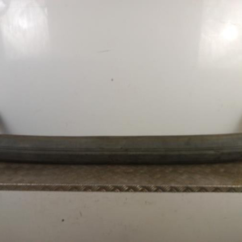 Pare choc arriere VOLKSWAGEN GOLF 2