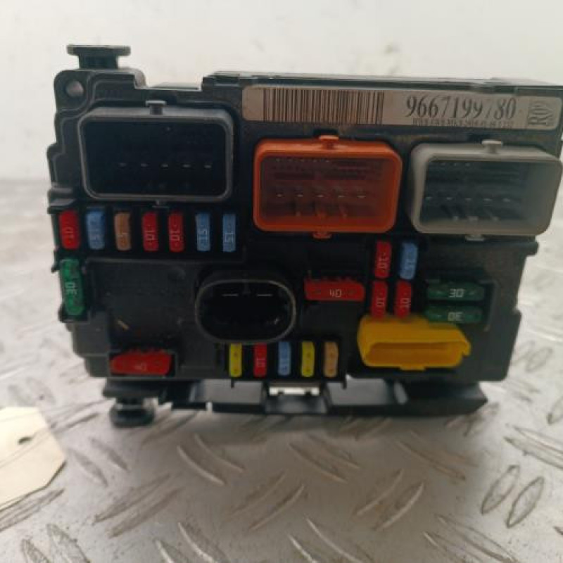 Boitier servitude moteur (BSM) PEUGEOT 207