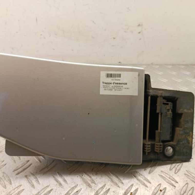 Trappe d'essence RENAULT TRAFIC 3