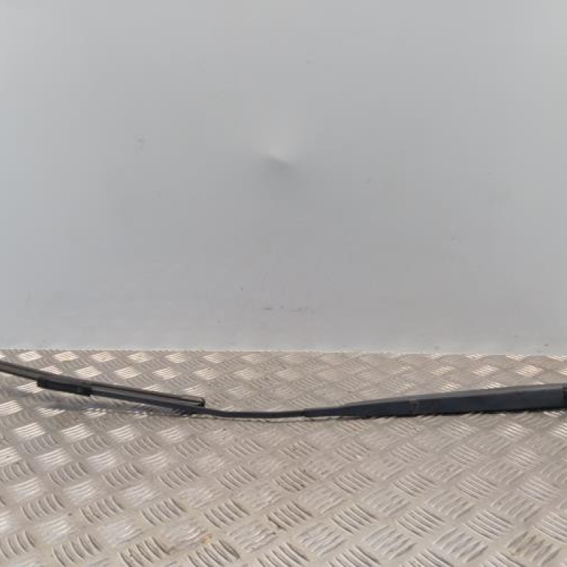 Bras essuie glace avant droit RENAULT CLIO 3
