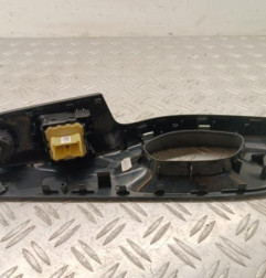 Interrupteur de leve vitre avant gauche RENAULT TRAFIC 3