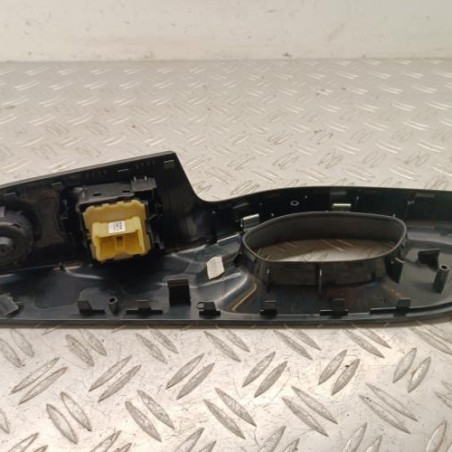 Interrupteur de leve vitre avant gauche RENAULT TRAFIC 3