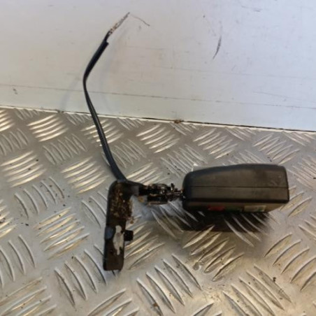 Attache ceinture arriere gauche HYUNDAI I 20 1 Photo n°1