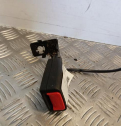 Attache ceinture arriere gauche HYUNDAI I 20 1