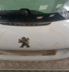 Malle/Hayon arriere PEUGEOT 208 1