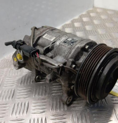 Compresseur clim BMW SERIE 1 F20 Photo n°3