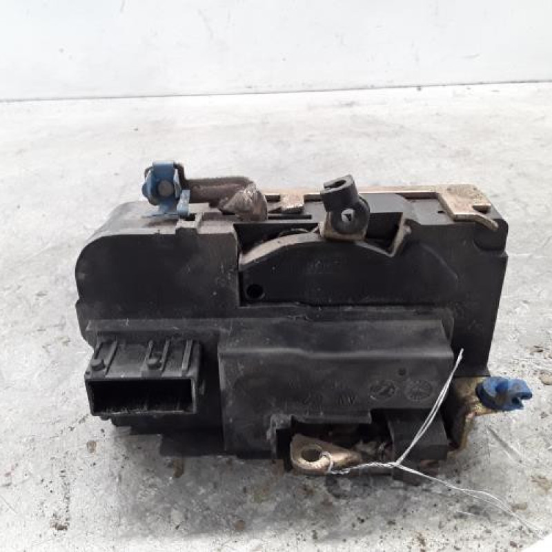 Serrure avant gauche CITROEN BERLINGO 1