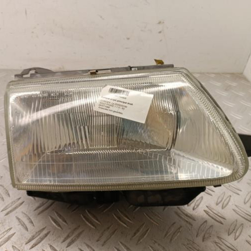 Optique avant principal droit (feux)(phare) CITROEN SAXO