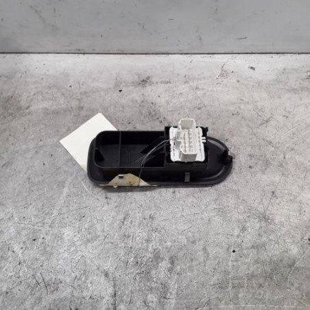 Interrupteur de leve vitre avant gauche RENAULT CLIO 3
