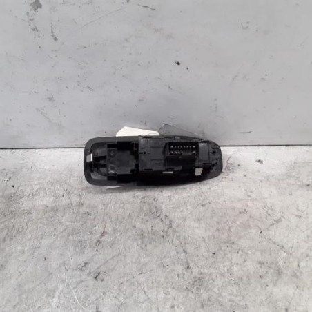 Interrupteur de leve vitre avant gauche PEUGEOT 208 1
