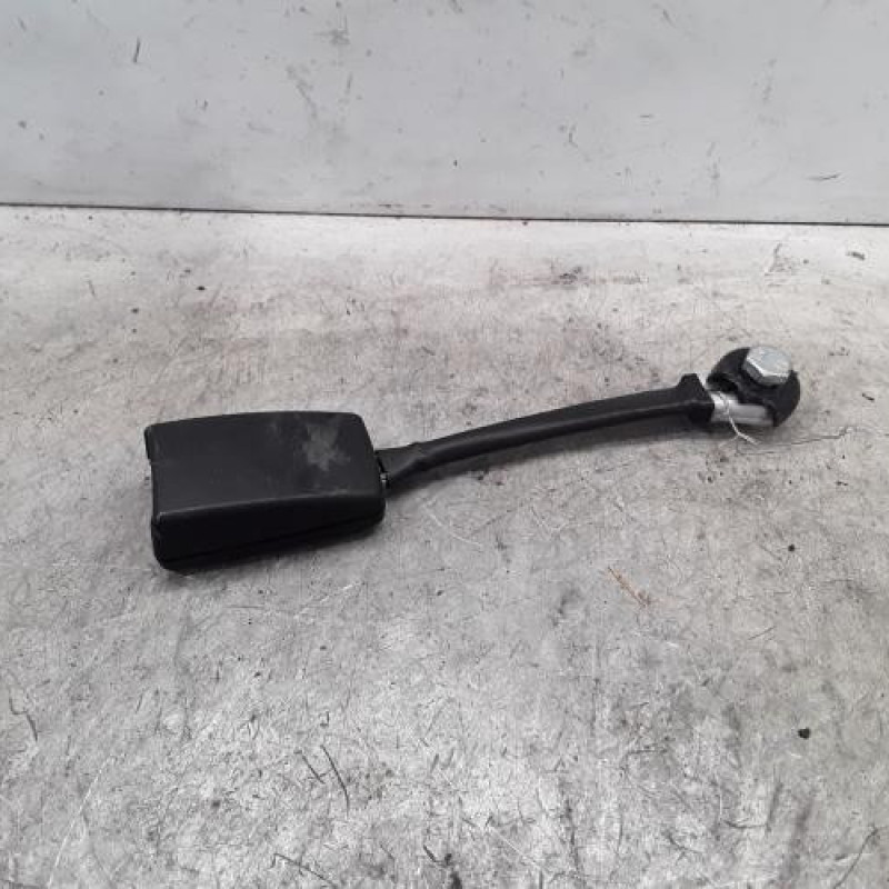 Attache ceinture avant droit FIAT FIORINO 3