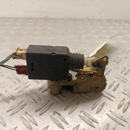 Serrure avant droit CITROEN SAXO