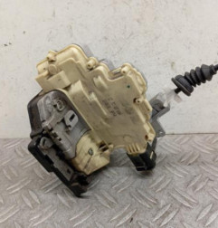 Serrure avant droit VOLKSWAGEN PASSAT 5