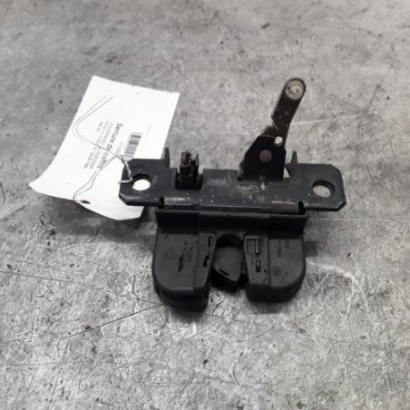 Serrure de coffre VOLKSWAGEN GOLF 4