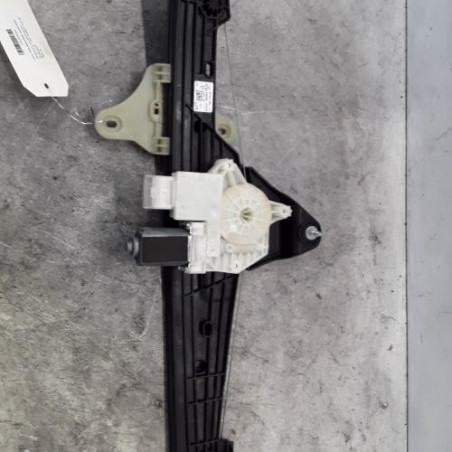 Leve vitre electrique avant droit RENAULT CLIO 5 Photo n°1