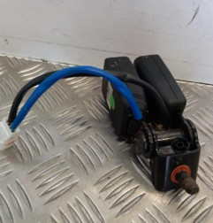 Attache ceinture arriere droit HYUNDAI I 20 1