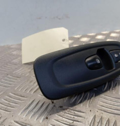 Interrupteur de leve vitre avant droit RENAULT KADJAR