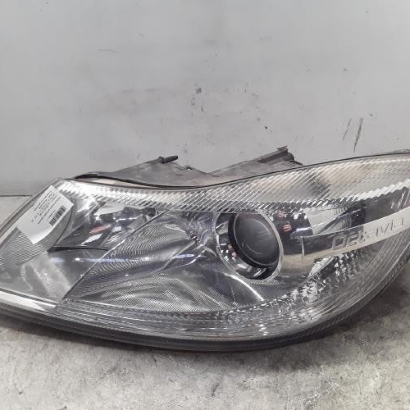Optique avant principal gauche (feux)(phare) SKODA OCTAVIA 2