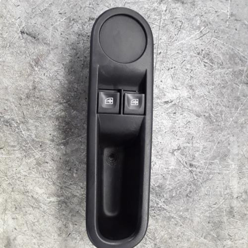 Interrupteur de leve vitre avant gauche RENAULT TWINGO 3