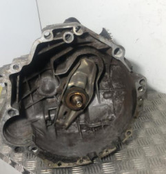 Boite de vitesses AUDI 80 3 Photo n°1