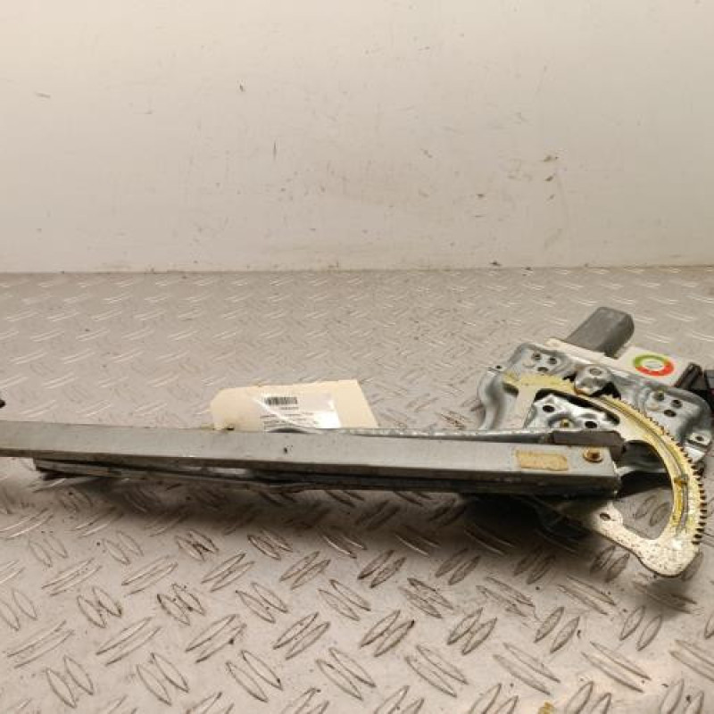 Leve vitre electrique avant droit TOYOTA COROLLA 10