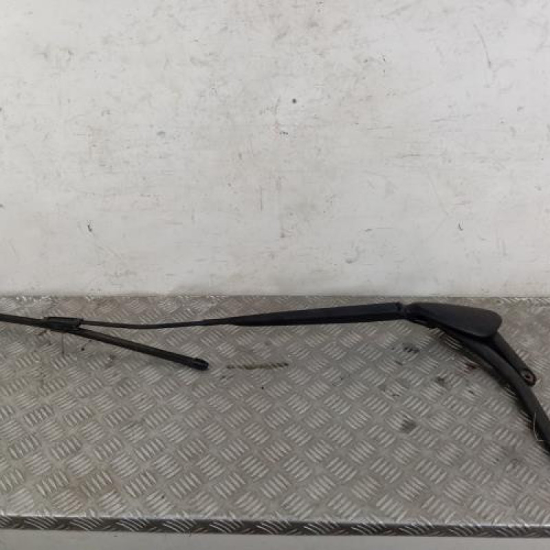 Bras essuie glace avant droit RENAULT SCENIC 2