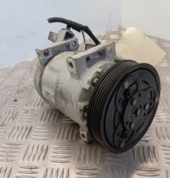 Compresseur clim RENAULT CLIO 4 Photo n°3