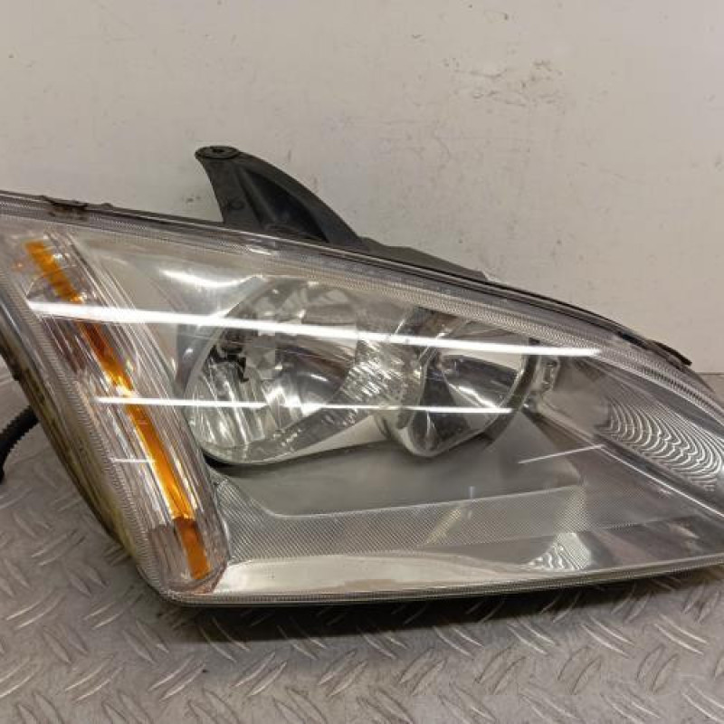 Optique avant principal droit (feux)(phare) FORD FOCUS 2