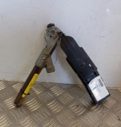 Attache ceinture avant droit RENAULT KANGOO 1 Photo n°1