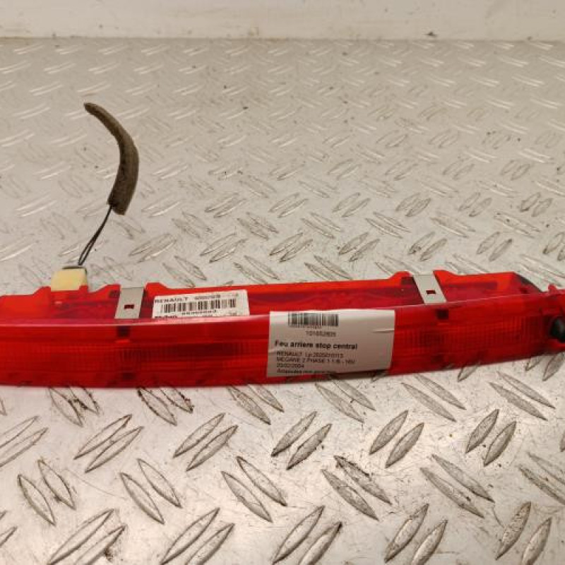 Feu arriere stop central RENAULT MEGANE 2