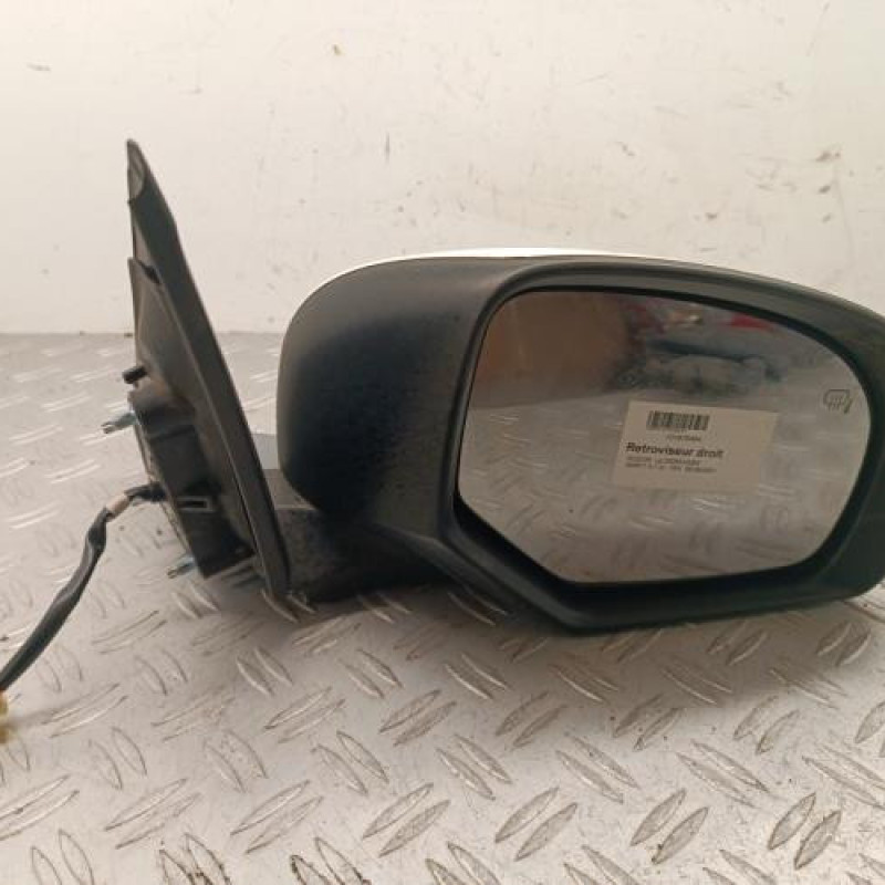 Retroviseur droit SUZUKI SWIFT 4