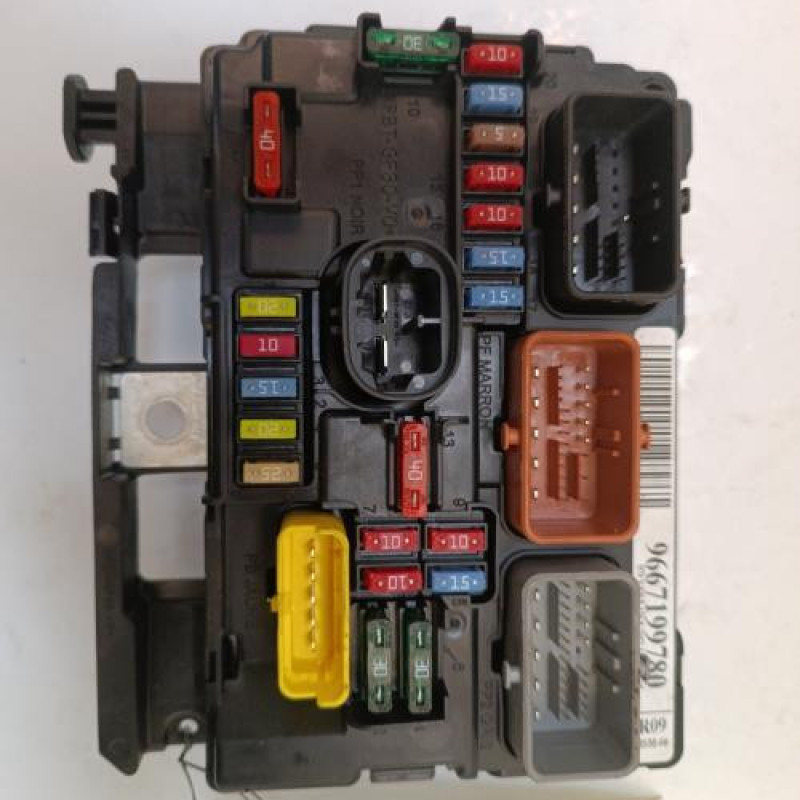 Boitier servitude moteur (BSM) CITROEN C3 2 Boitier servitude moteur (BSM) CITROEN C3 2