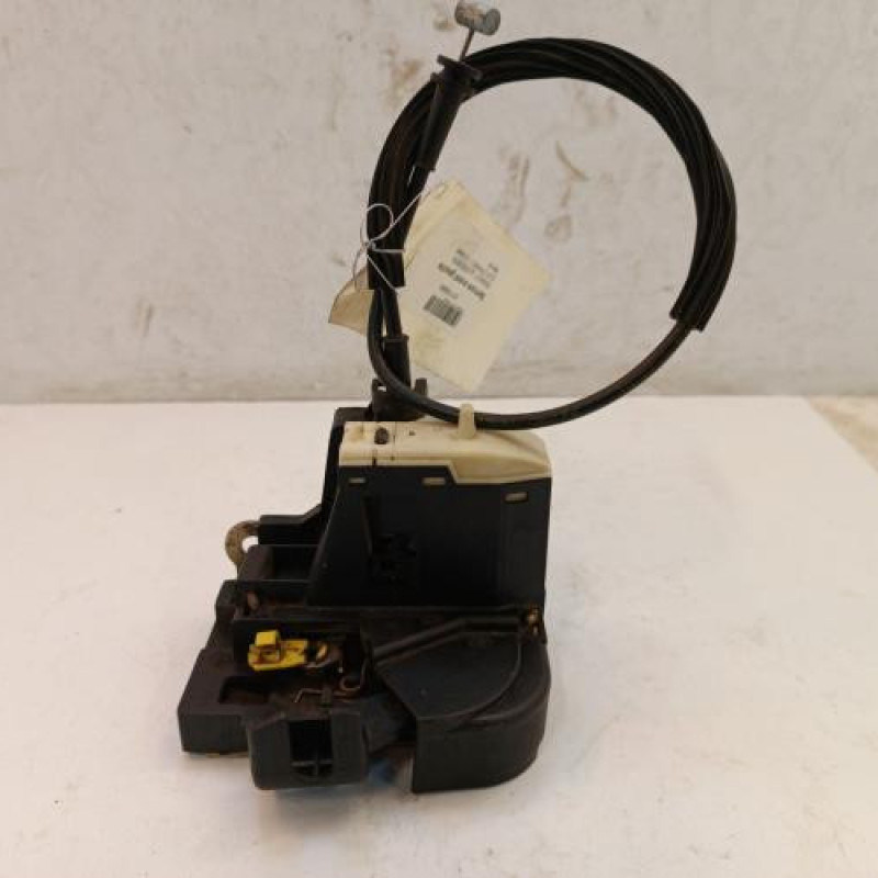 Serrure avant gauche RENAULT CLIO 2 Serrure avant gauche RENAULT CLIO 2
