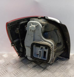 Feu arriere principal droit (feux) VOLKSWAGEN POLO 5 Photo n°4