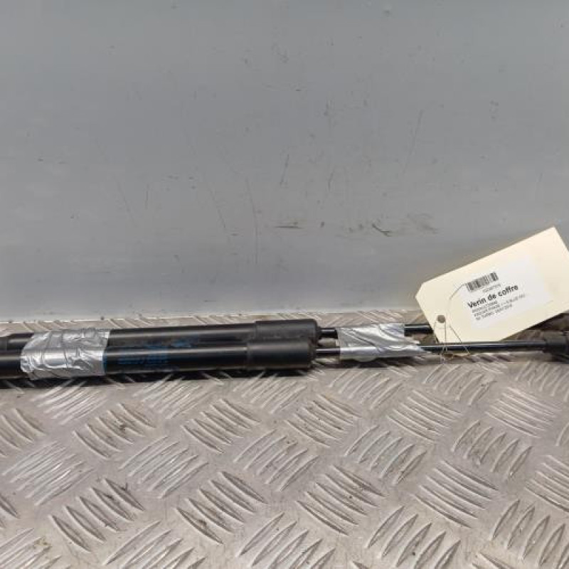 Verin de coffre RENAULT KADJAR Verin de coffre RENAULT KADJAR