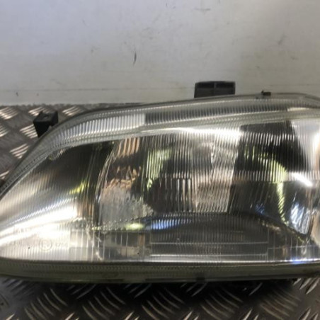 Optique avant principal gauche (feux)(phare) RENAULT SCENIC 1 Photo n°1
